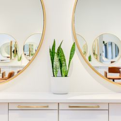 District On 50th - Stylist work stations