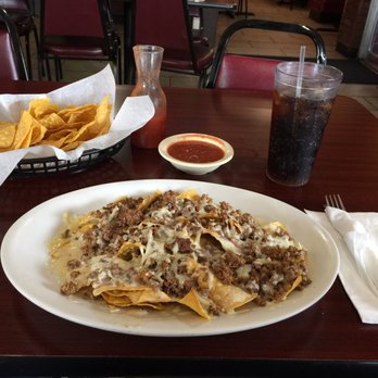 Puerto Villarta - a plate of nachos and chips - Mexican Near Me - Heath, Ohio Puerto Villarta - a plate of nachos and chips - Mexican Near Me - Heath, Ohio
