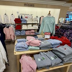 Misses' clothing