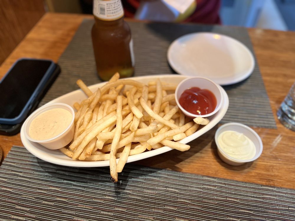 Social spots from Moreton Fig