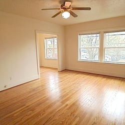 Star Metro Properties - Flying Dutchman living rm