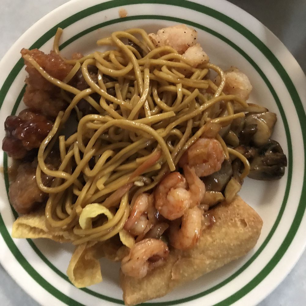 China Palace - Monochromatic, mundane offerings on he buffet... - Chinese Near Me - Kirksville, Missouri China Palace - Monochromatic, mundane offerings on he buffet... - Chinese Near Me - Kirksville, Missouri