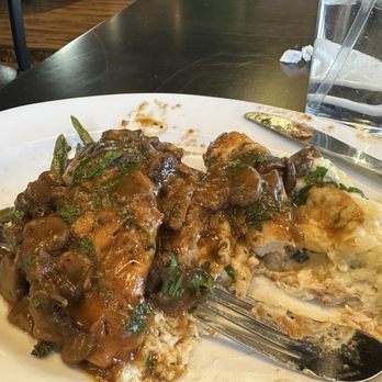 Vinny's Italian Kitchen - Chicken marsala - Italian Near Me - Middlefield, Ohio Vinny's Italian Kitchen - Chicken marsala - Italian Near Me - Middlefield, Ohio