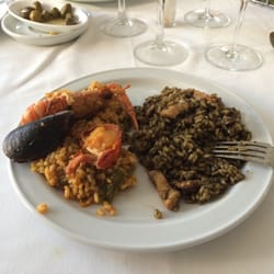 Restaurante Ca'n Tito - Seafood and black paella