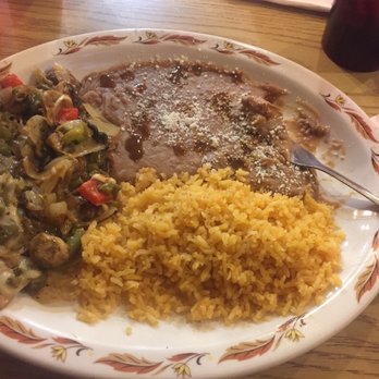 El Antojito Mexican Restaurant - Mexican Near Me - Pasco, Washington