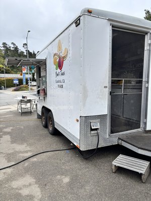 Boni's Tacos by null