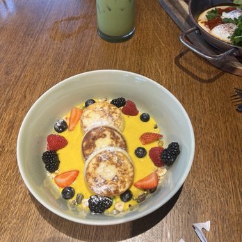 Mood - Syrniki with mango custard - Breakfast & Brunch Near Me - Los Angeles, California Mood - Syrniki with mango custard - Breakfast & Brunch Near Me - Los Angeles, California