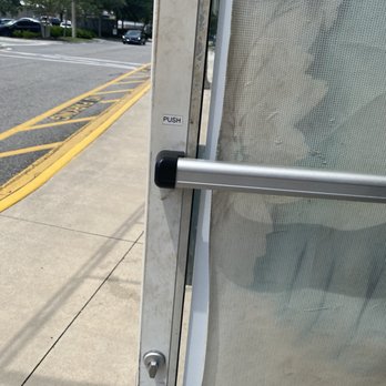 Ooh La La Nails & Spa - the super dirty door I dared go thru on the way out to snap a pic for your entertainment - Nail Salons Near Me - Jacksonville, Florida