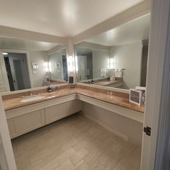 Pendry - Hotels Near Me - Newport Beach, California