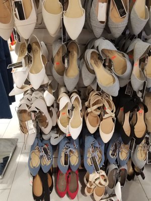 discovery clothes store