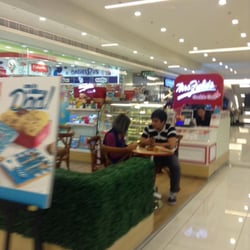 Mrs. Fields Cookie Café