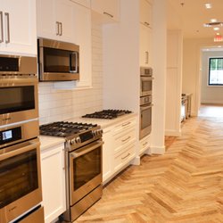 Billy Wood Appliance - Kitchen Vignette