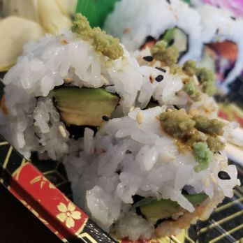 Fusion Asian Kitchen - Avocado Rolls 5$ - Japanese Near Me - Hurst, Texas