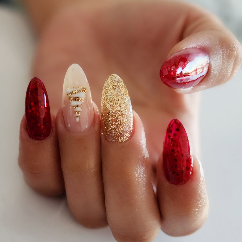 Nails Eva Cardenas Logo