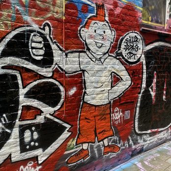 Graffitistraatje - Local Flavor Near Me - Gent, VOV