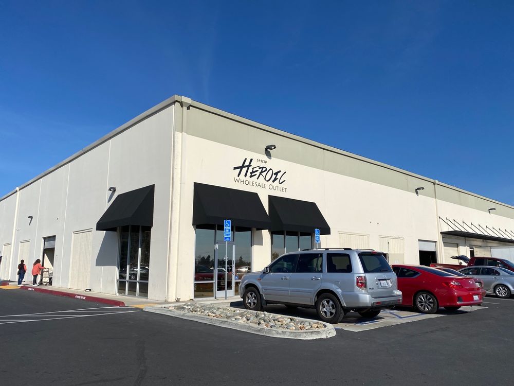 SHOP HEROIC WHOLESALE OUTLET SACRAMENTO 33 Photos & 40 Reviews