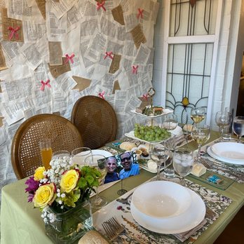 The Mount Dora Bistro - A table setting could not get any better the fresh fowers was such a plus - French Near Me - Mount Dora, Florida The Mount Dora Bistro - A table setting could not get any better the fresh fowers was such a plus - French Near Me - Mount Dora, Florida