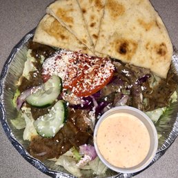 Gyro Salad, Spicy Tzatziki Dip Gyro Salad, Spicy Tzatziki Dip