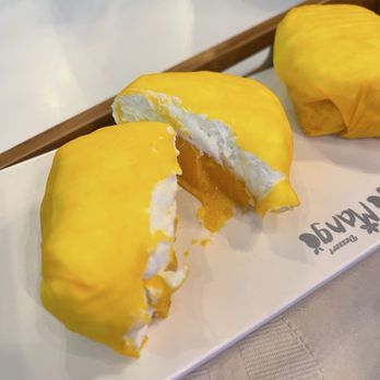 Mango Mango Dessert - Desserts Near Me - Chicago, Illinois