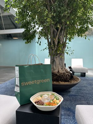 sweetgreen - Healthy Salads, Bowls and Plates by null