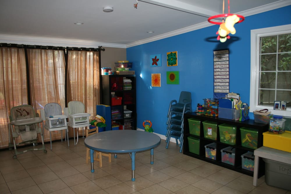 Mendez Family Daycare - childcare center in Los Angeles, CA