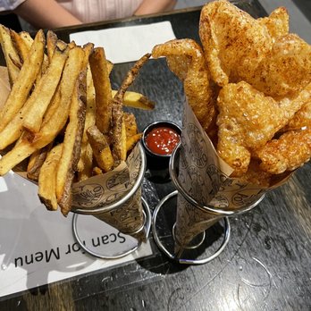 Palmer Brewery and Cider House - Seasoned fries and NM fries - Breweries Near Me - Albuquerque, New Mexico Palmer Brewery and Cider House - Seasoned fries and NM fries - Breweries Near Me - Albuquerque, New Mexico