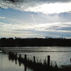 zwischen den Ruhren - Weiden und Wiesen zwischen den Ruhren - einmal im Jahr werden sie zu einer gewaltigen Seenplatte