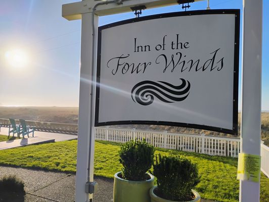 Inn of the Four Winds by null