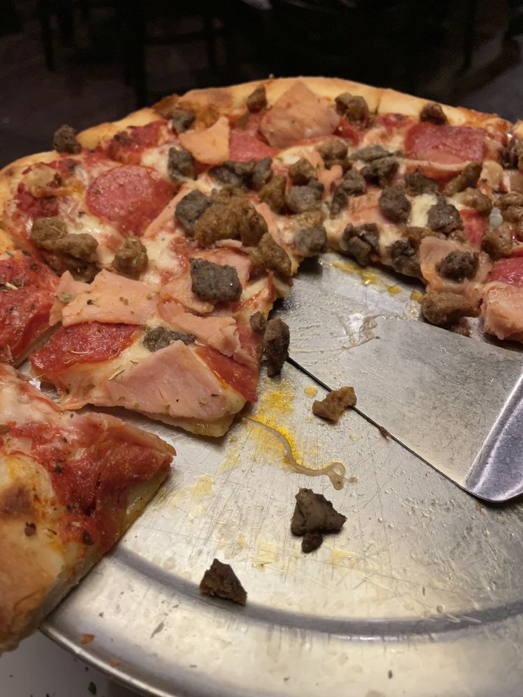 RUSSO’S NEW YORK PIZZERIA Updated July 2024 131 Photos & 189