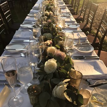 Bertoli Bridal & Design - Head table garland by Leah - Party & Event Planning Near Me