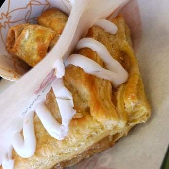 Arby's - Apple dessert (photographed by Dave Hong) - Fast Food Near Me - Quakertown, Pennsylvania