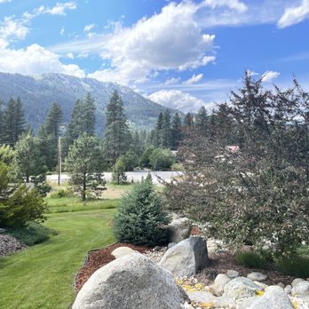 Peak View Haus - Bed & Breakfast Near Me - Leavenworth, Washington Peak View Haus - Bed & Breakfast Near Me - Leavenworth, Washington