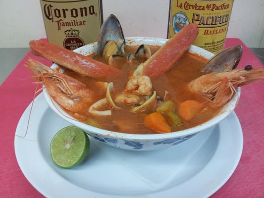 Mariscos Cazo de Oro Estilo Sinaloa by null