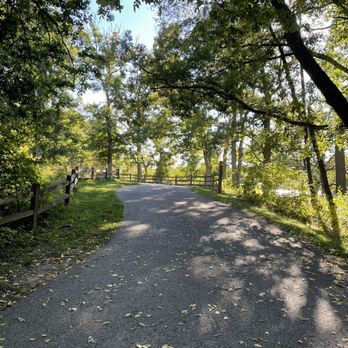 Lakewood Forest Preserve - Hiking Near Me - Wauconda, Illinois Lakewood Forest Preserve - Hiking Near Me - Wauconda, Illinois