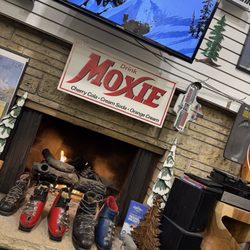 Moxie's Powder House Ski & Sports - Ski boots