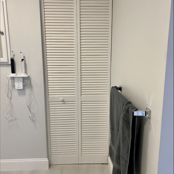 Sica Services And Repair - Closet Door 1 - Handyman Near Me Sica Services And Repair - Closet Door 1 - Handyman Near Me