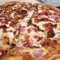 Crossroads Pizza - Bbq chicken pizza with onions
