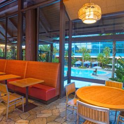 Tangaroa Terrace Tropical Bar & Grill