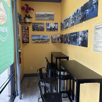 Mi Bistro - Seating area - Sandwiches Near Me - Stockton, California Mi Bistro - Seating area - Sandwiches Near Me - Stockton, California