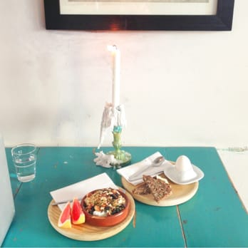 Bevar's - Smuk morgenmad med farver på Bevar's, Nørrebro. - Wine Bars Near Me - Copenhagen, 84