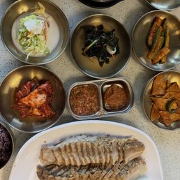Bossam + spicy seafood tofu soup combo Bossam + spicy seafood tofu soup combo