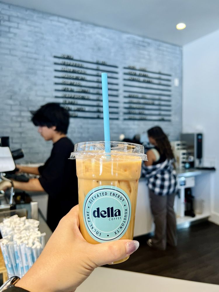 Della Coffee
