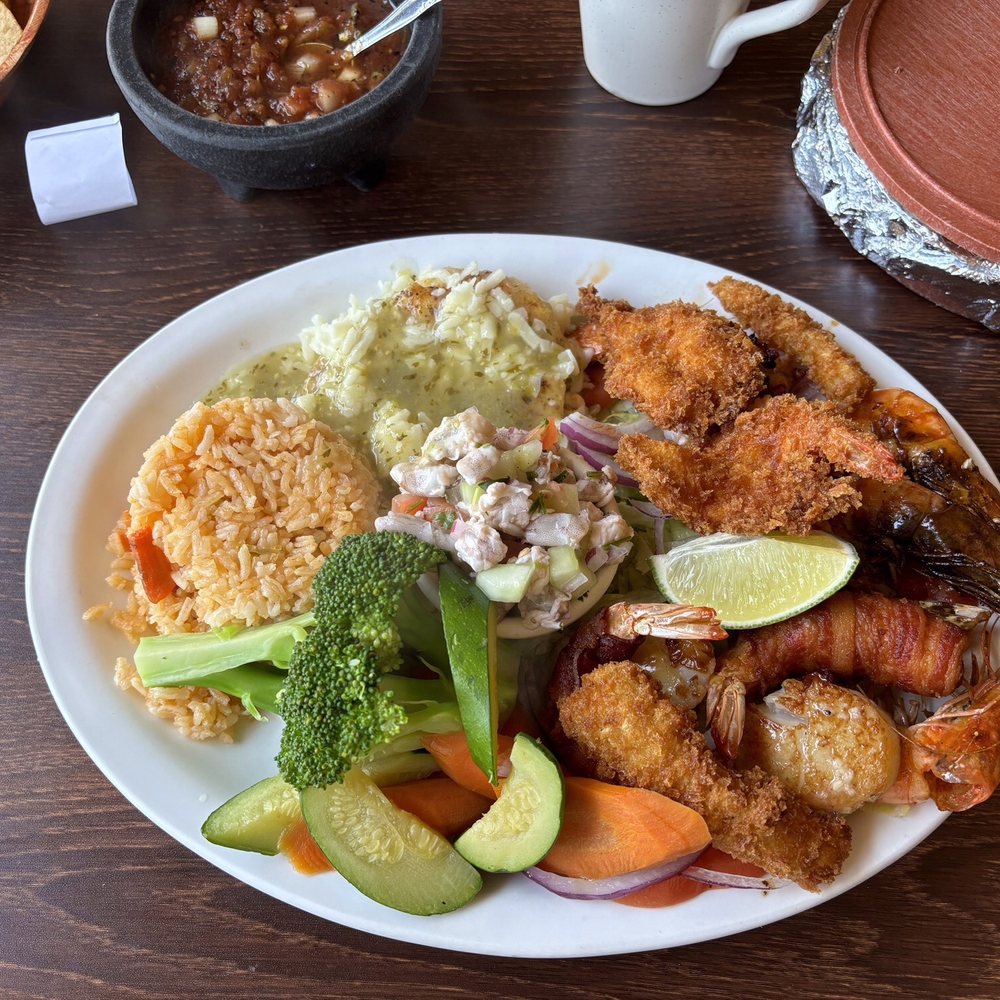 El Sinaloense - seafood plate Mariscada Piaxtla - Seafood Near Me - San Mateo, California