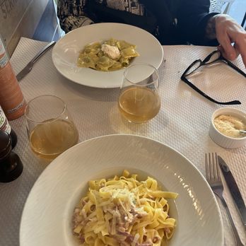 Tasca - Fettuccine, carbonara and spinach raviolis - Gluten-Free Near Me - Paris, 75