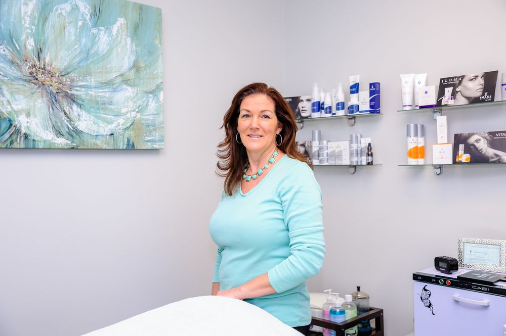 Luxe Skin Spa Logo