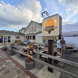 Riverbottom Coffee & Ice Cream - Nicel set up for the patio.