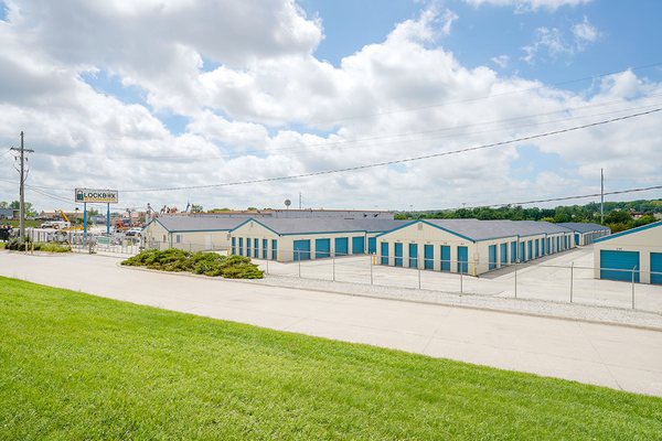 Lockbox Storage - Zorinsky