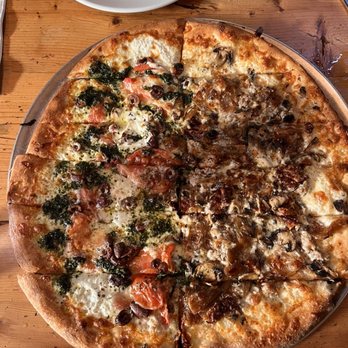Flatbread Company - Not your traditionally cut pizza - no triangle slices here - Pizza Near Me - Paia, Hawaii Flatbread Company - Not your traditionally cut pizza - no triangle slices here - Pizza Near Me - Paia, Hawaii
