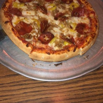 Rookies Sports Pub - Pepperoni sausage banana pepper - Sports Bars Near Me - Indianapolis, Indiana Rookies Sports Pub - Pepperoni sausage banana pepper - Sports Bars Near Me - Indianapolis, Indiana