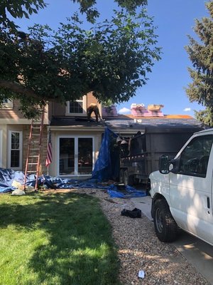 Limitless Roofing And Construction Logo